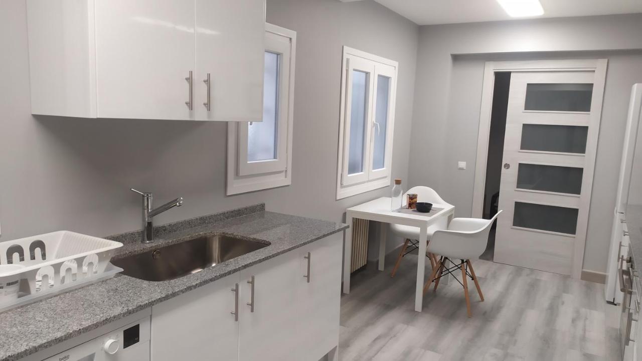 Mirrooms Овьедо Экстерьер фото