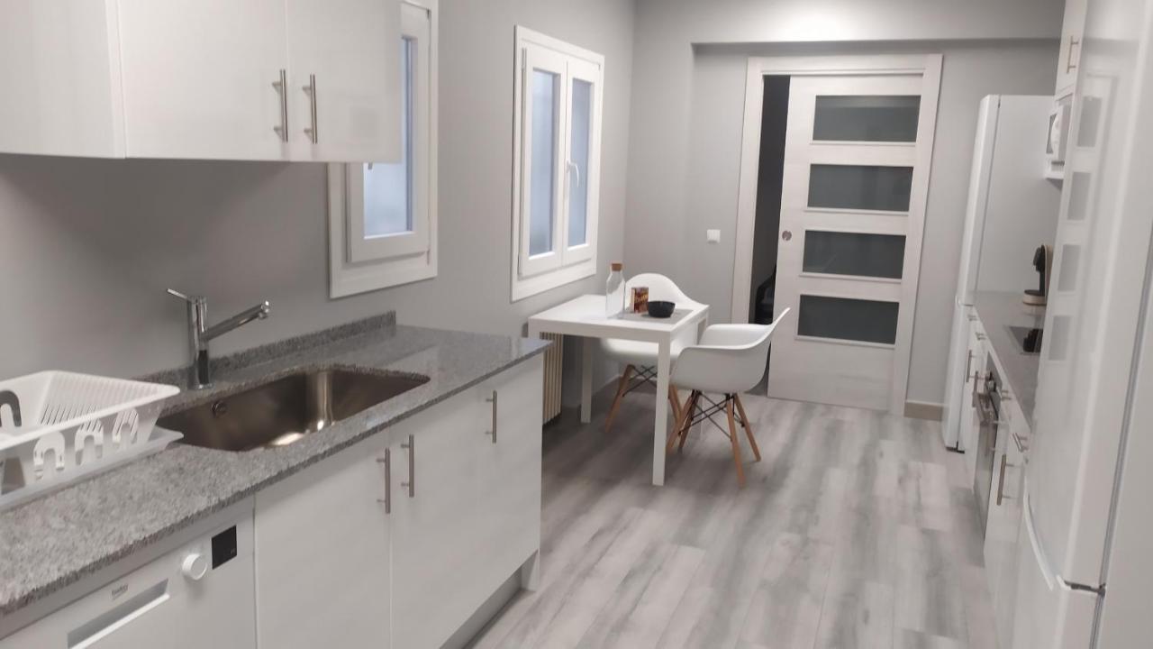 Mirrooms Овьедо Экстерьер фото